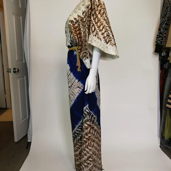 Vintage 70s Afro-centric heirloom robe wax print embroidered maxi length caftan - Picture 15 of 15